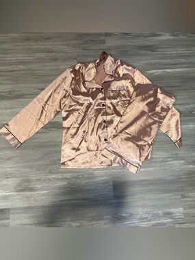 Amazon Pink Satin Silk Like Pajama Set Medium